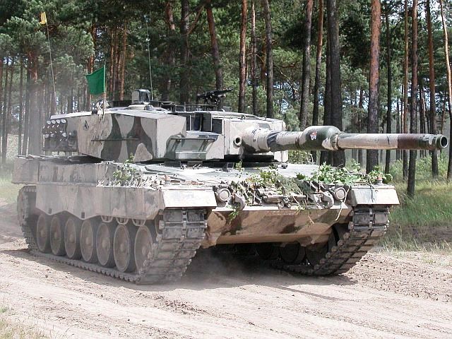 Leopard2A4_Poland_00.jpg