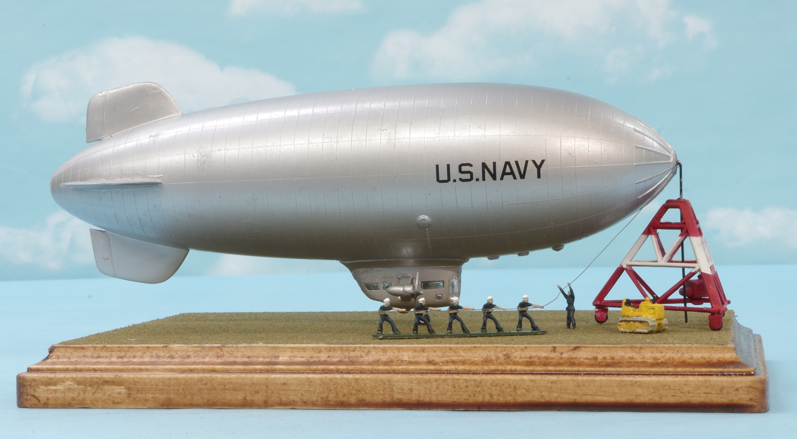 0051blimp.jpg