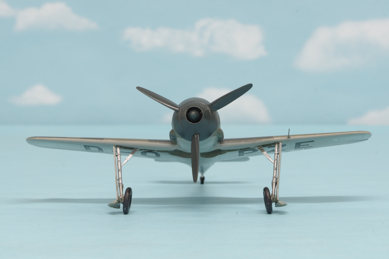 0203fw190.jpg 0203fw190.jpg
