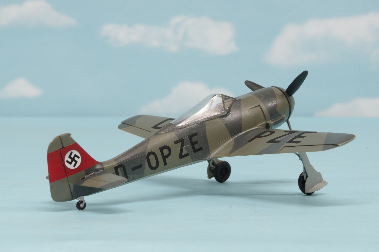 0243fw190.jpg 0243fw190.jpg