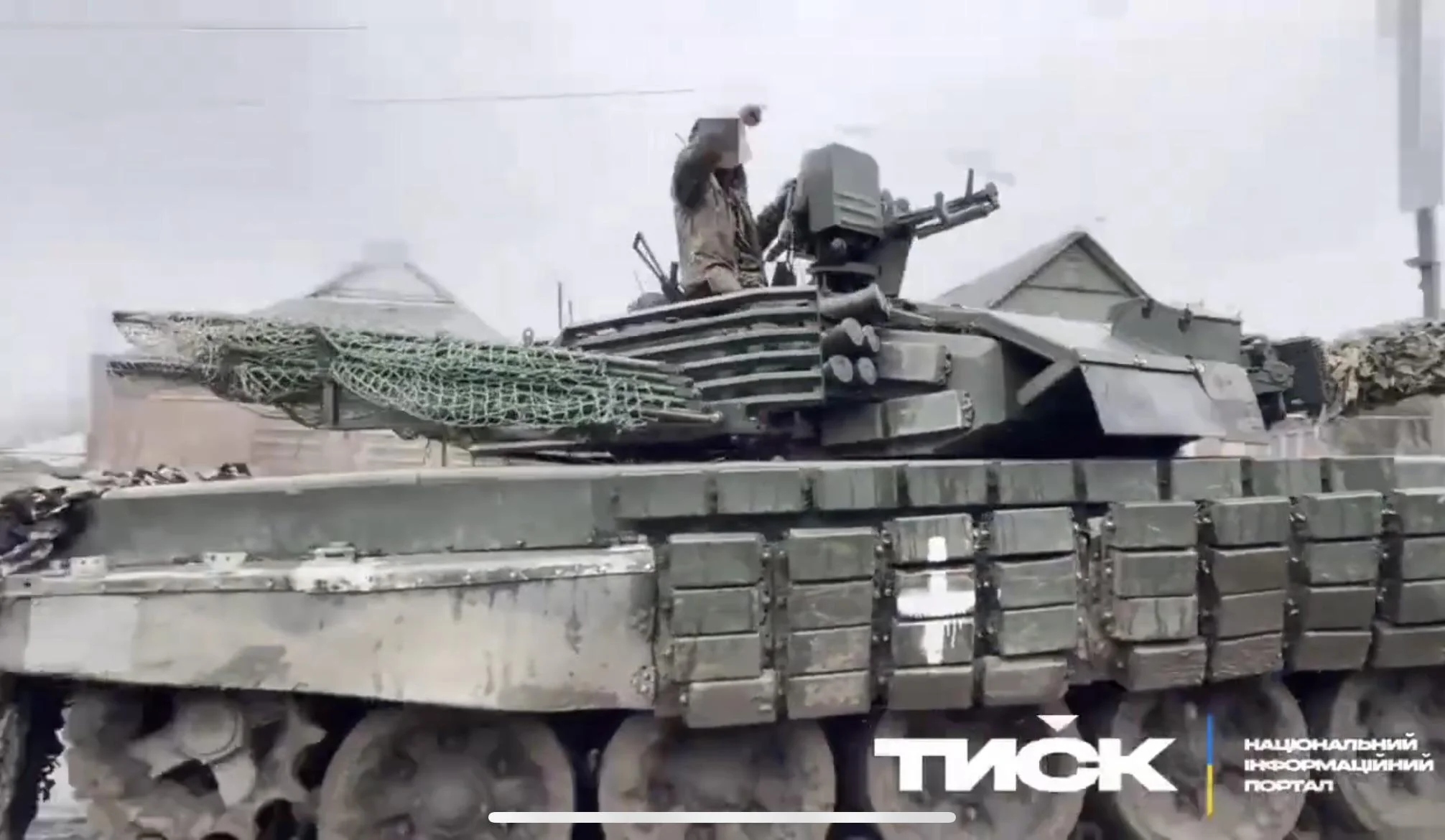 1-35-ukr-t-90a-v0-9rp6ld8t3lrf1.jpg