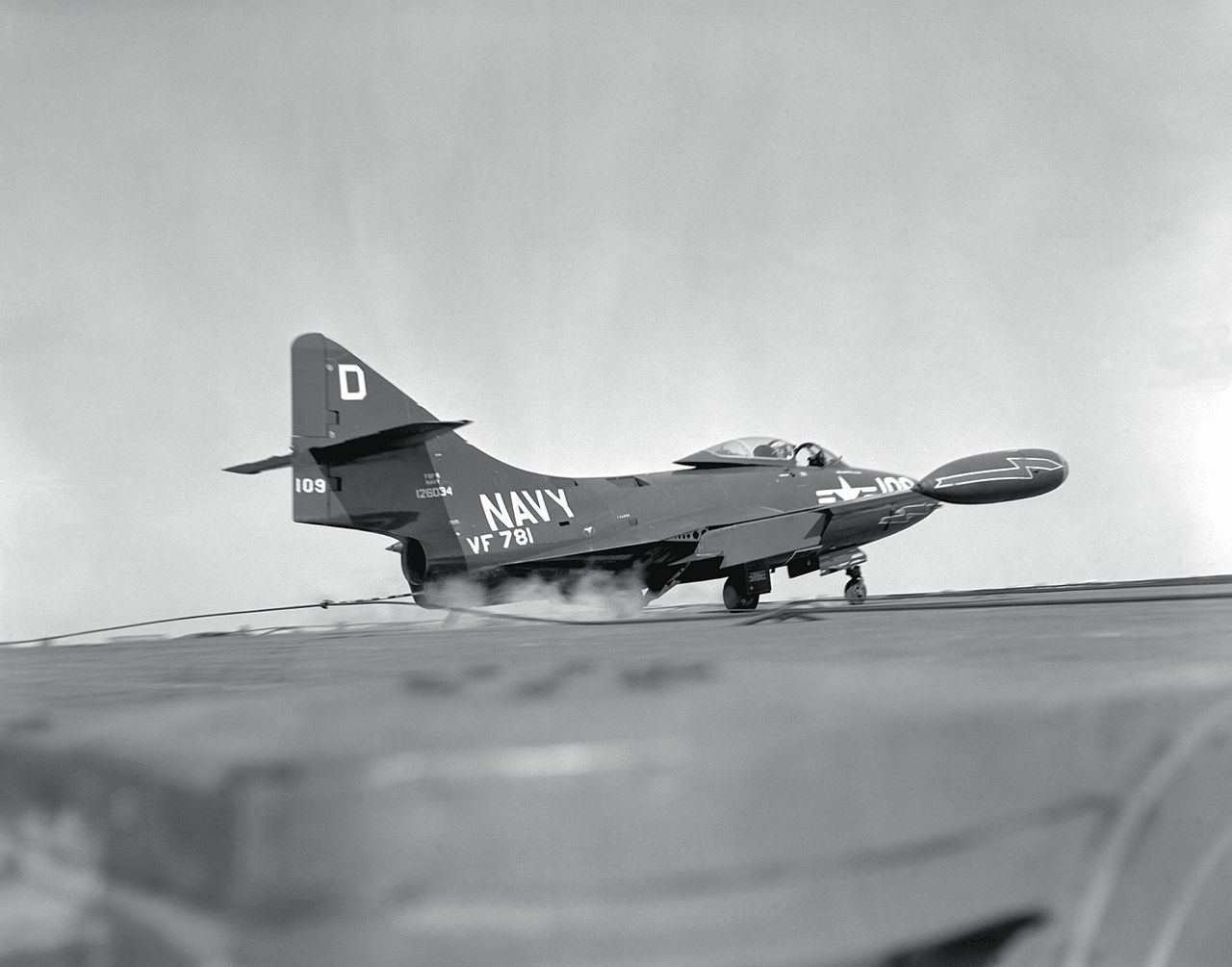 1280px-F9F_VF-781_landing_CV-34_1952.jpeg