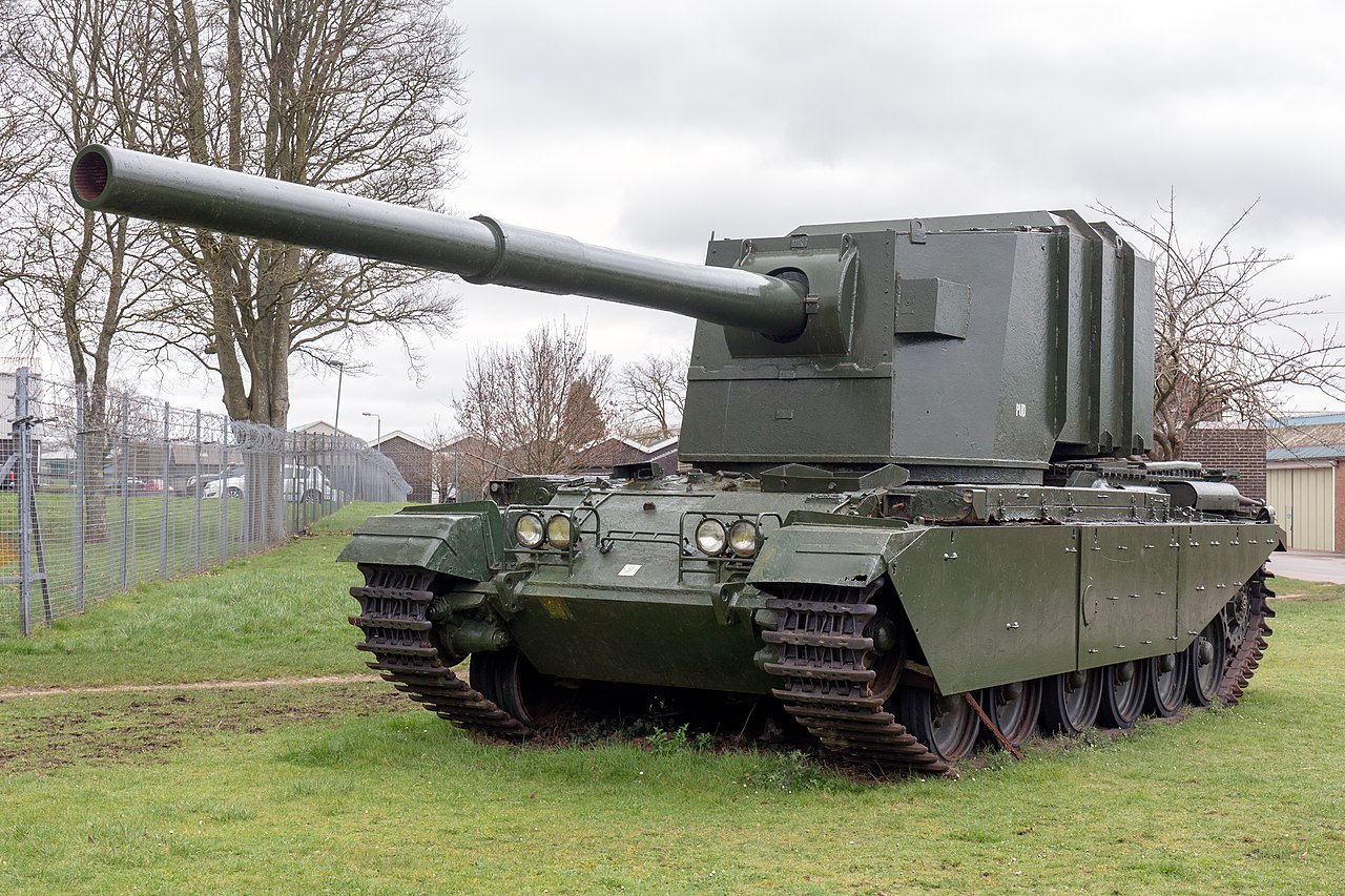 1280px-FV4005_front-left_2017_Bovington.jpg