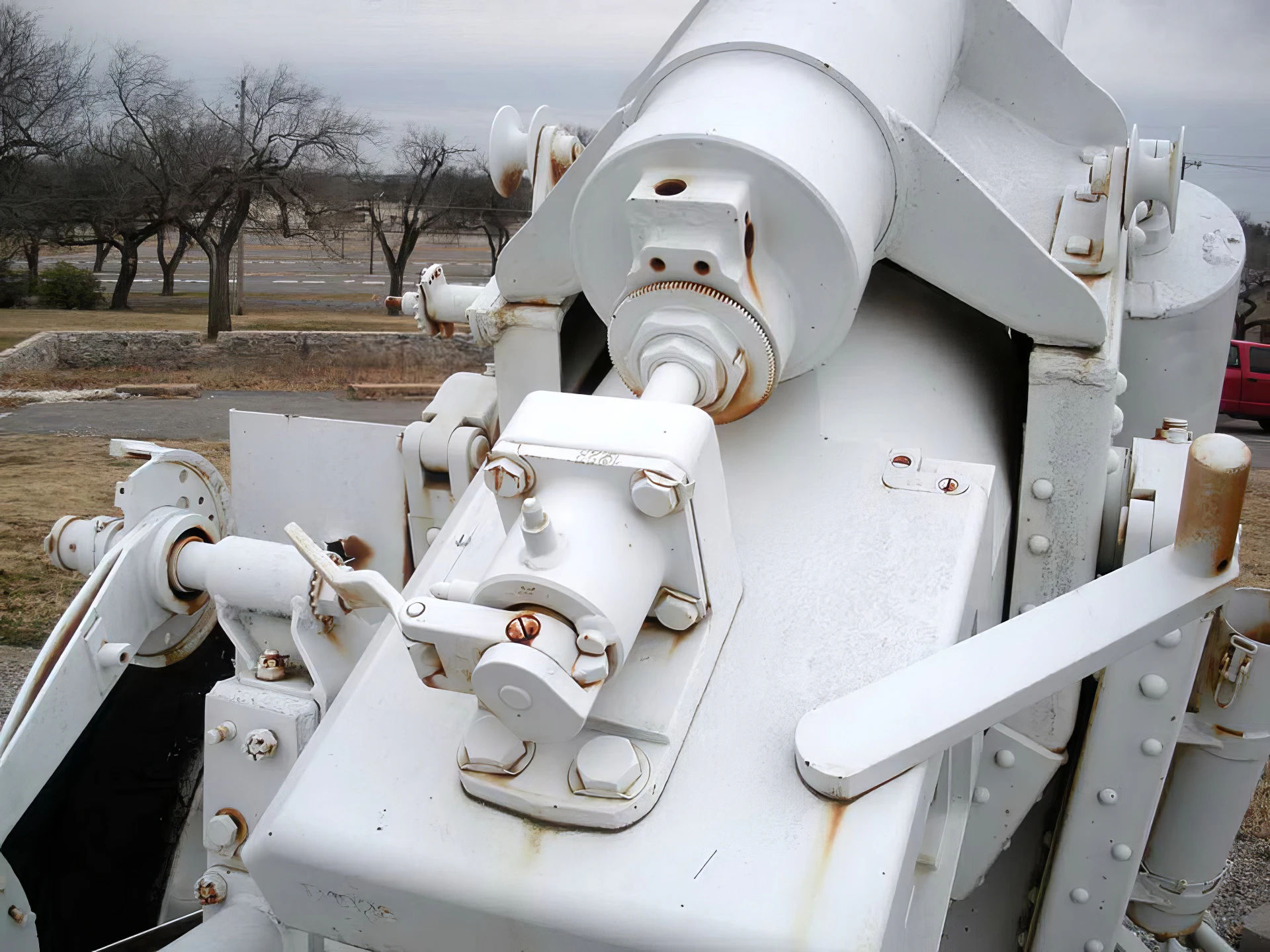 150mm-s.F.H.18-Howitzer-56.jpg