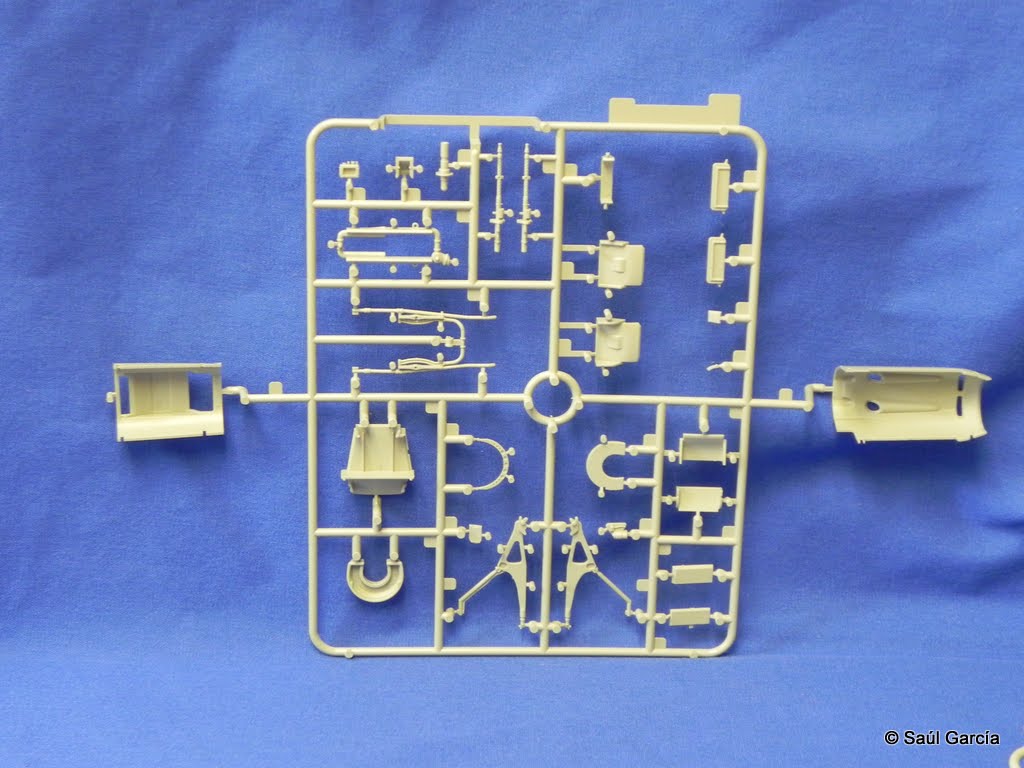 3204 Sprue B2.JPG