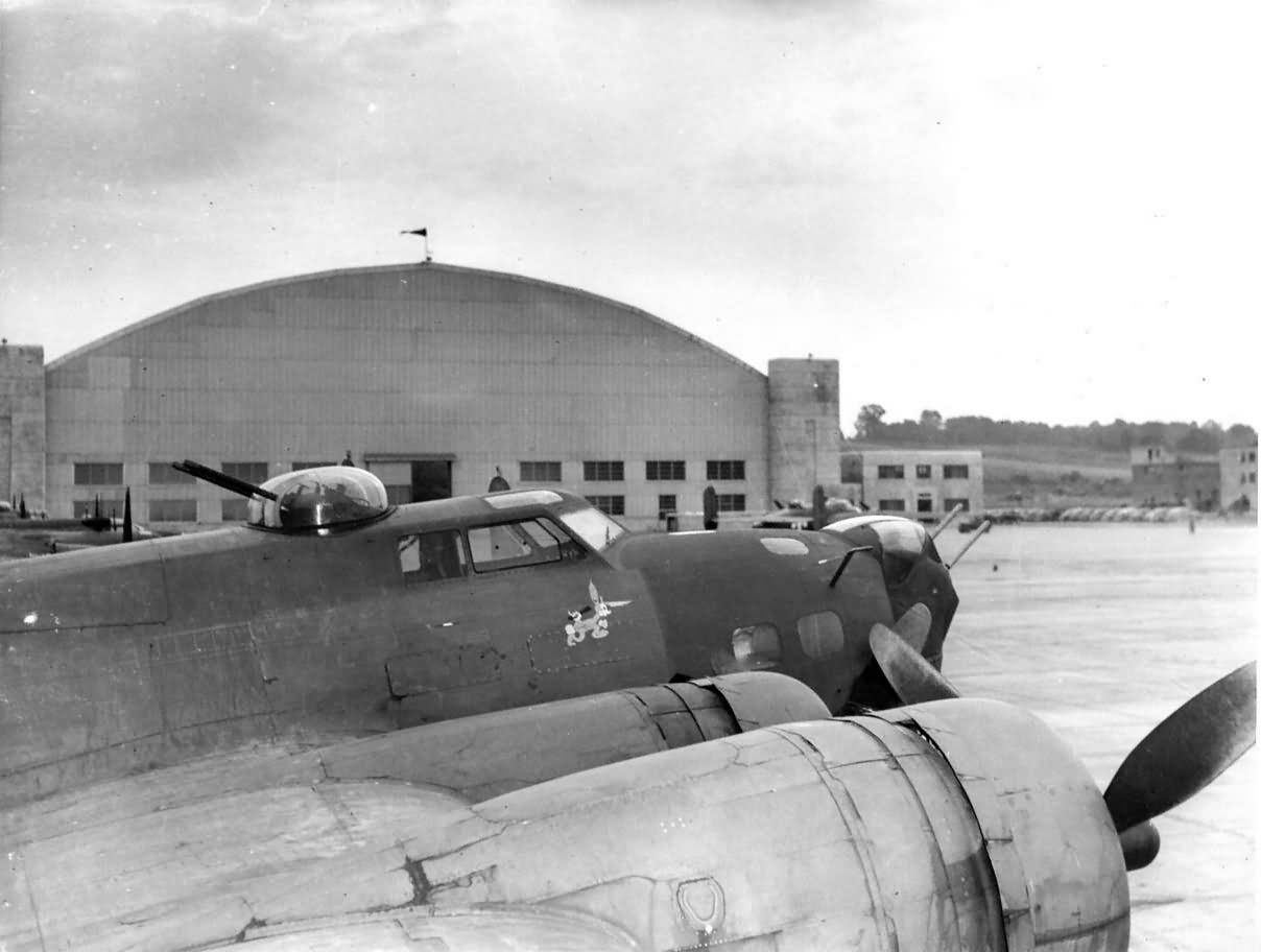 41-2112 B-17E The  Dreamboat 01.jpeg