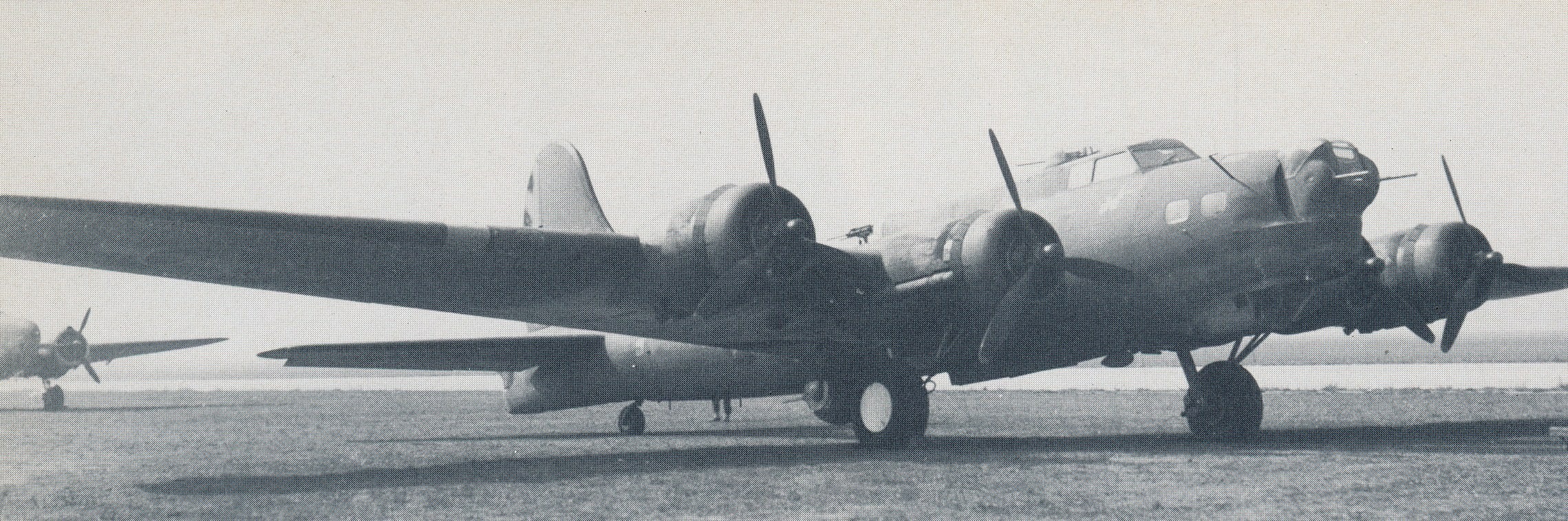 41-2112 B-17E The  Dreamboat 06.jpeg