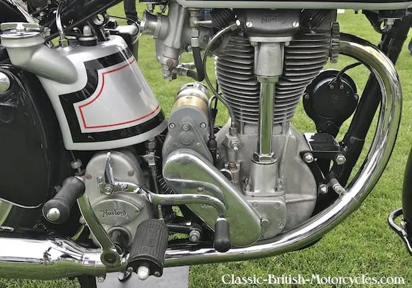 51Norton_Internatinoal-engine-R.jpg