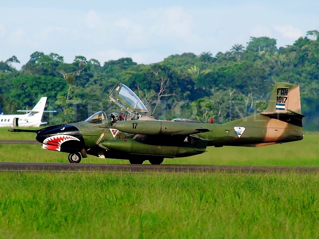 A-37B Dragonfly,_Honduras_-_Air_Force_JP7685133.jpg