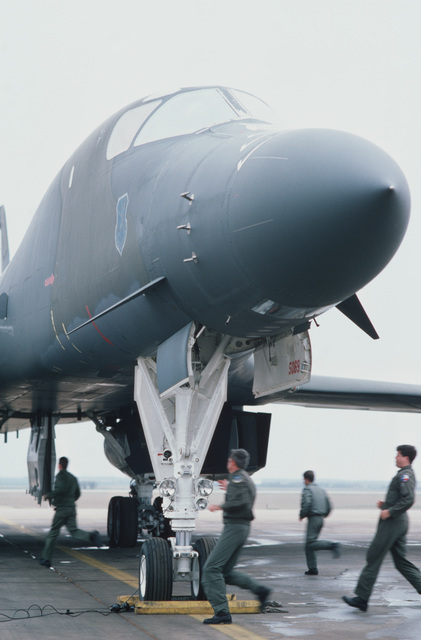 a-b-1b-aircraft-crew-from-the-337th-bomber-squadron-scrambles-to-their-aircraft-1a2bac (1).jpg a-b-1b-aircraft-crew-from-the-337th-bomber-squadron-scrambles-to-their-aircraft-1a2bac (1).jpg