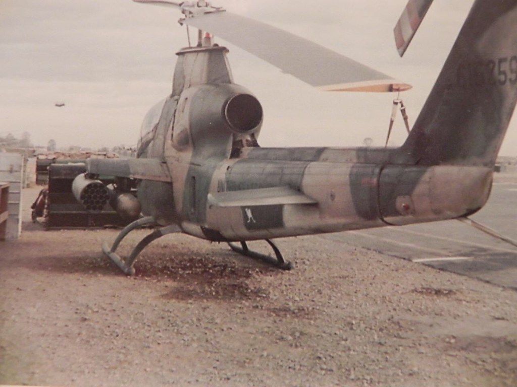 AH-1G 66-15259 Virginia Rose II NETT.jpg
