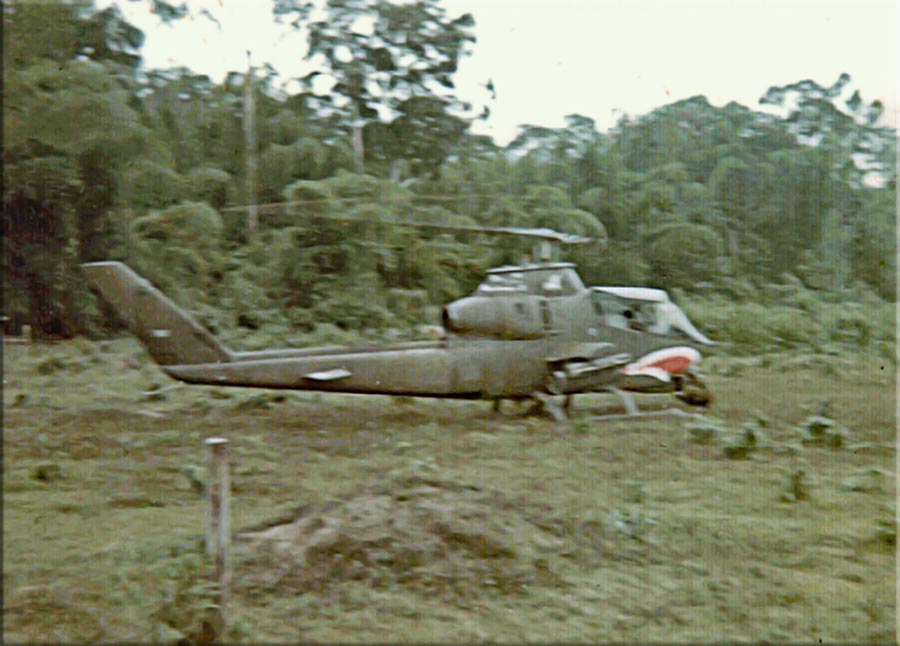 !AH-1G 67-15567 The Henchman II02.jpg