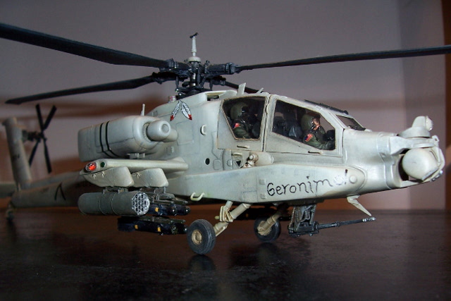 AH-64A-Apache-Monogram-56.jpg