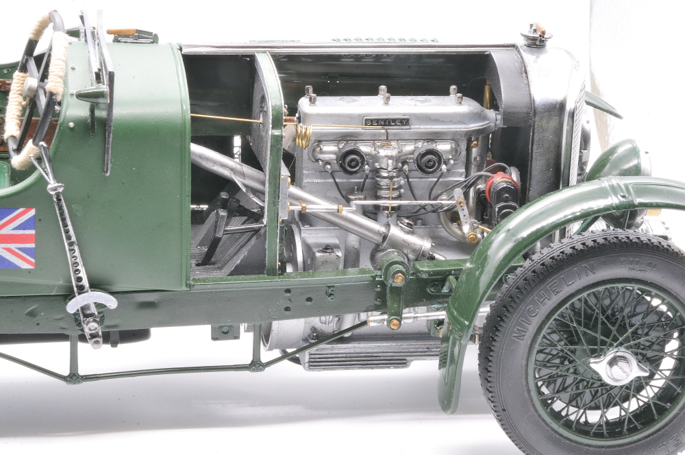 Airfix Bentley blower 1 in 12 (8).JPG