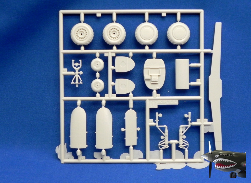 AMT A-20G Sprue Tree I - 1K JPEG.jpg