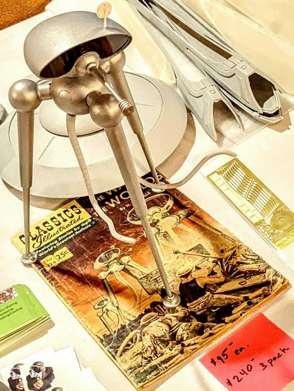 Aq-443a Martian war machine.jpg