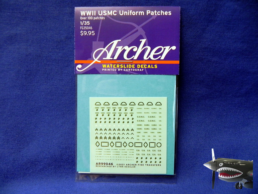 AR FG35046 WWII USMC Uniform Patches.JPG