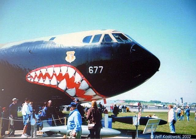 b-52 shark2000cc.jpg