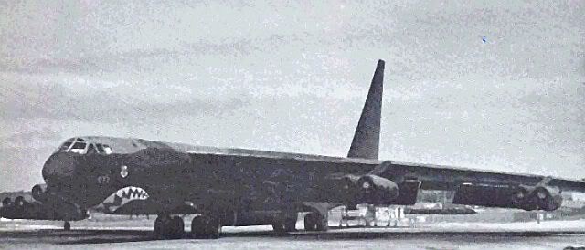 B-52Guam1972.jpg