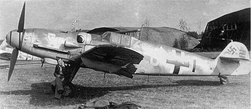Bf 109 G-6 oberfeldwebela Alfreda Suraua.jpg