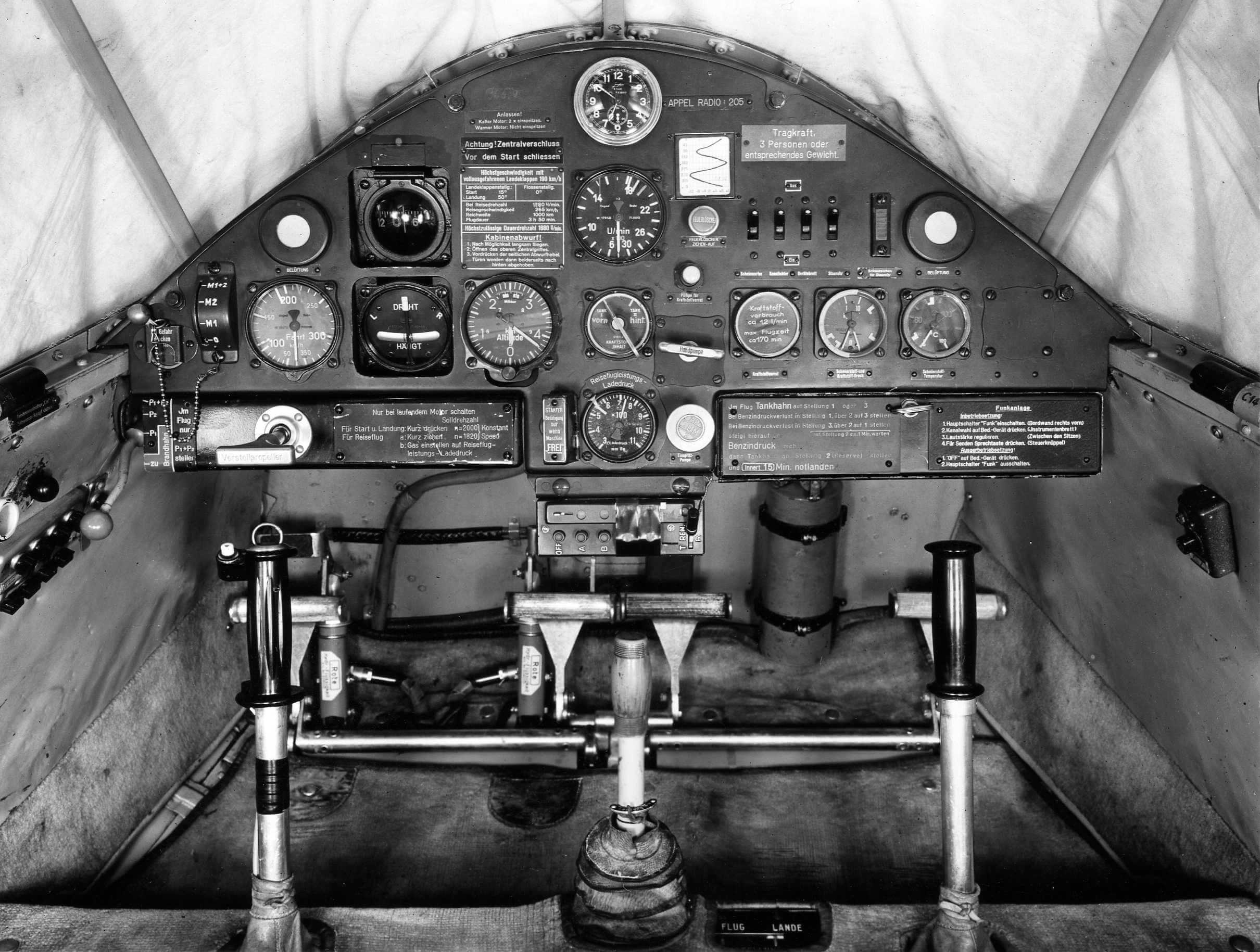 Bf108-cockpit.jpg