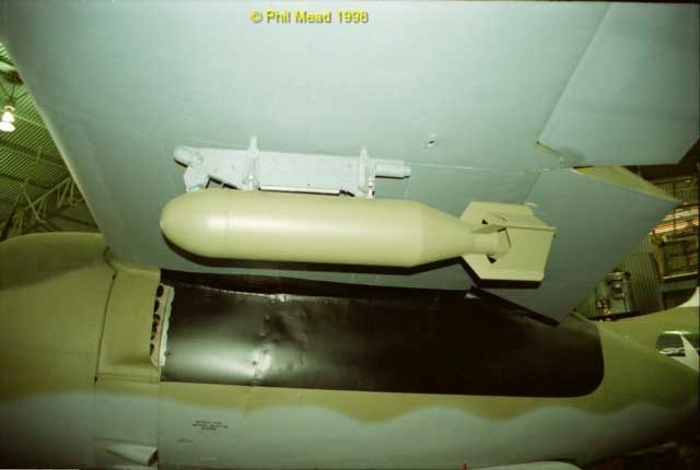 Bomb Shackle 28_A20G_06_V.jpg