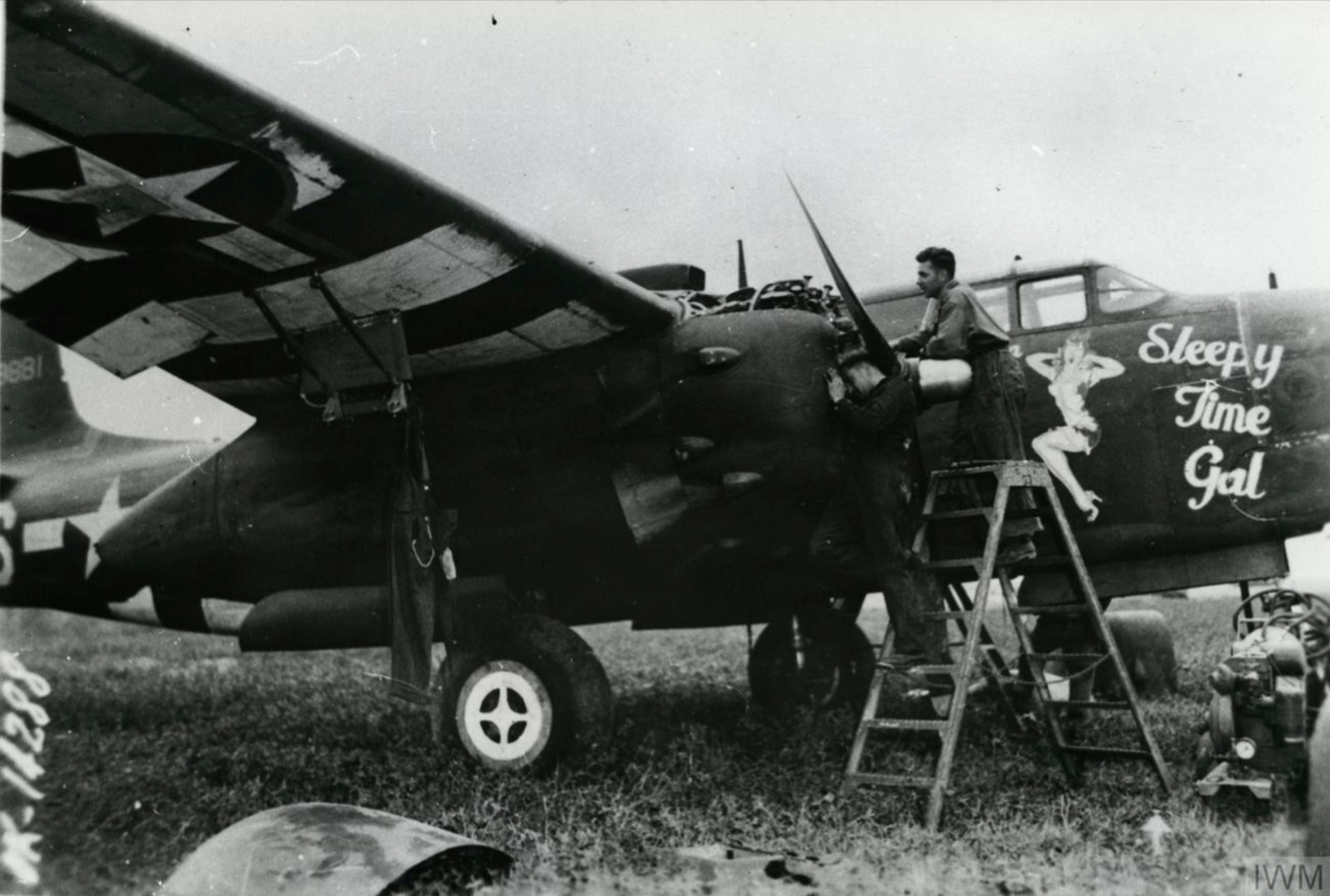 Bomb Shackle 43-9881-A-20G-Havoc-9AF-S-Sleepy-Time-Gal-23th-Aug-1944-FRE11286.jpg