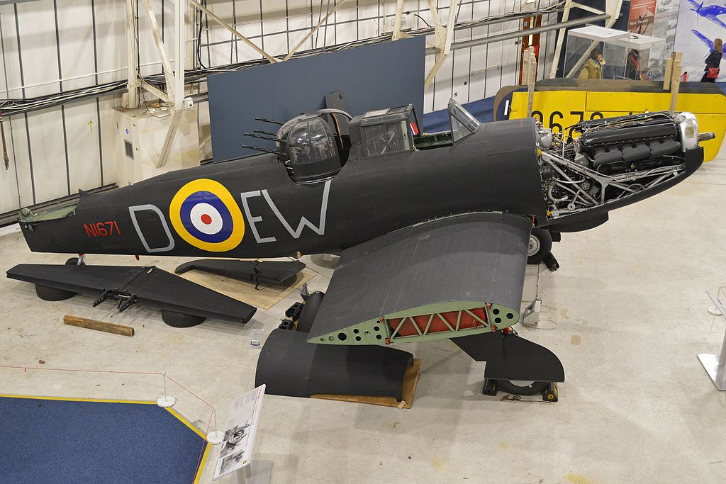 Boulton_Paul_Defiant_I_‘N1671’_(33048219551).jpg