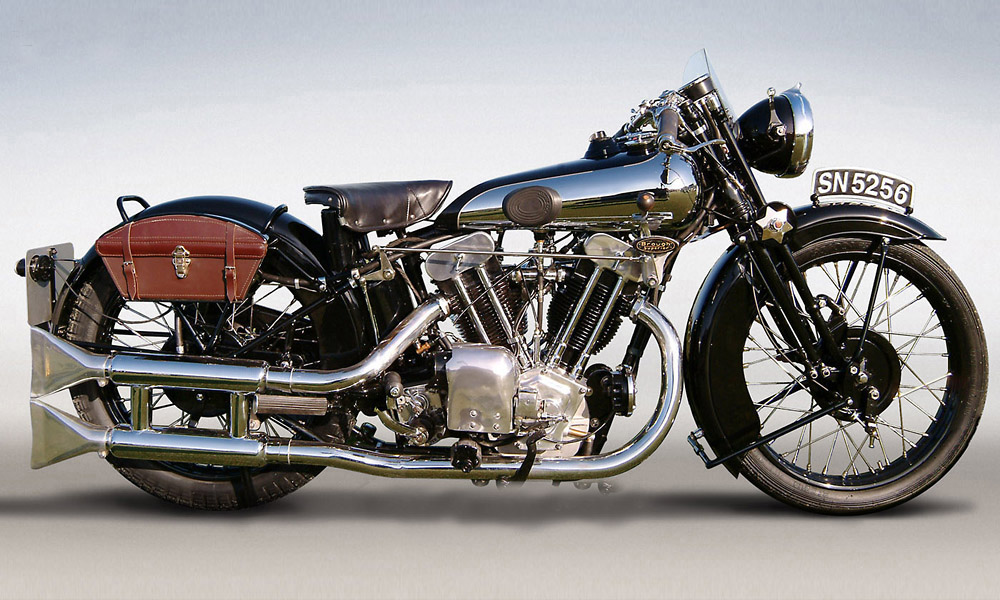 brough_superior_1931_photo_lg.jpeg