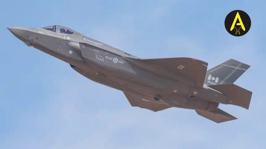 Canada_F-35_Flight-860x483.jpg