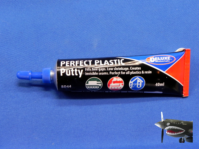 DeluxPerfect PlasticPutty00.JPG