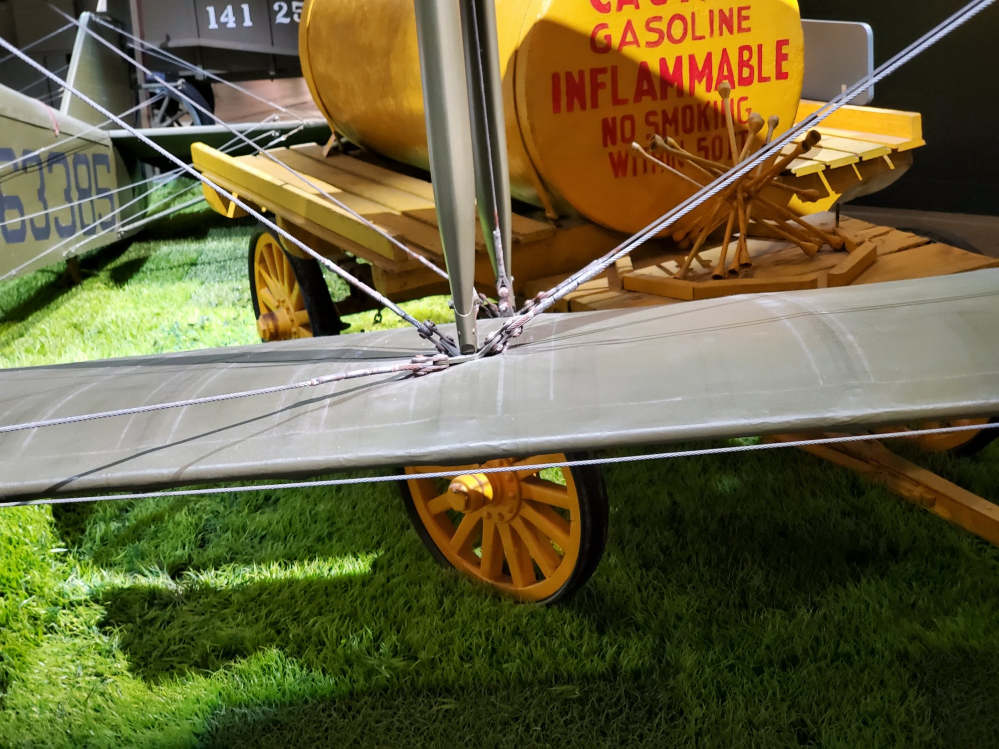 DH-4.jpg