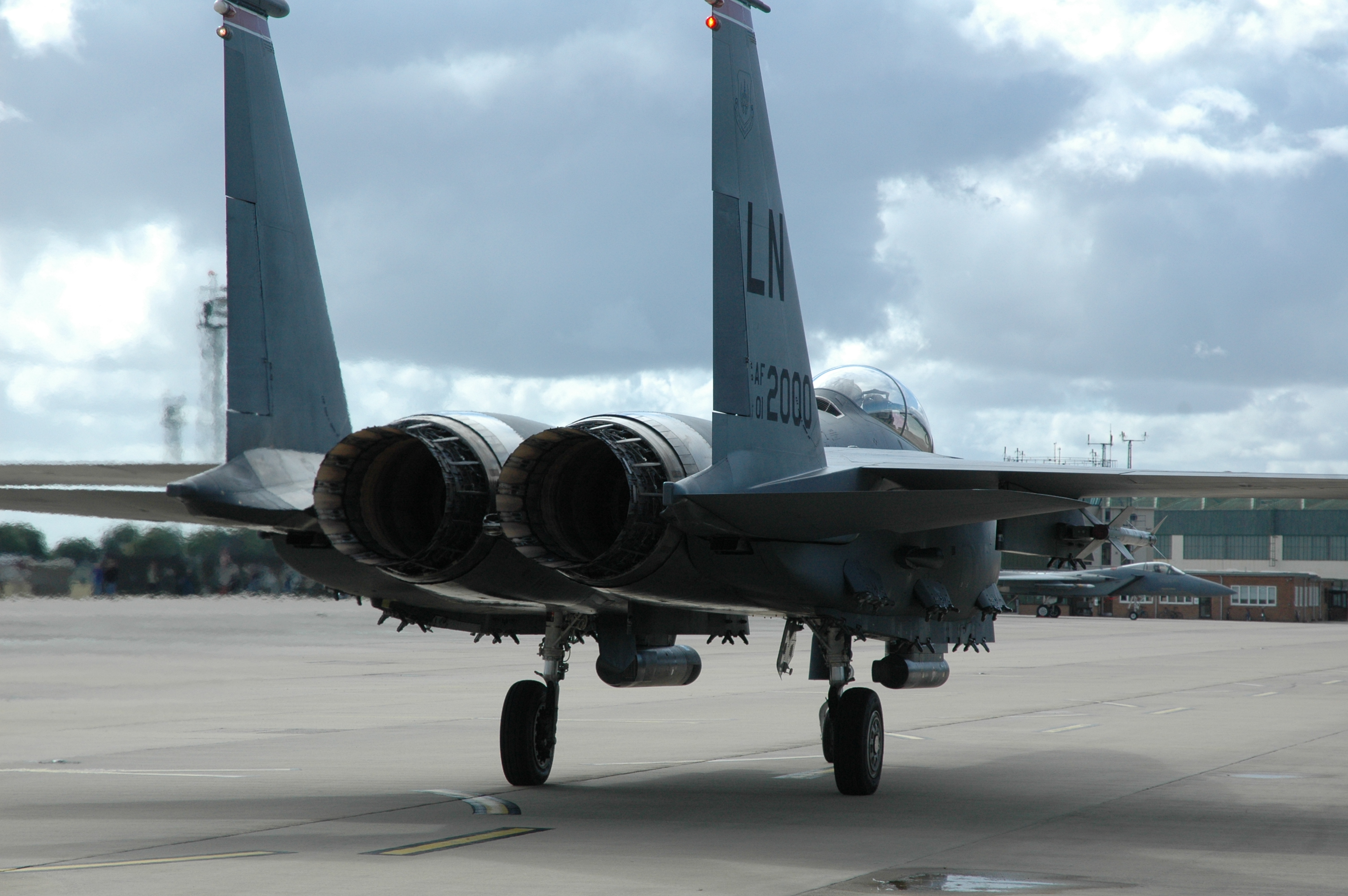 DSC_0013.JPG DSC_0013.JPG