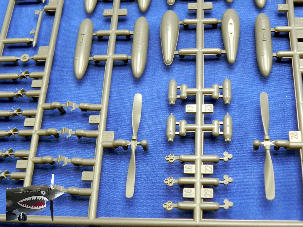 Eduard70171xSprueFdetails02.JPG Eduard70171xSprueFdetails02.JPG