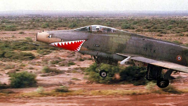 F-100 ob_df41ec_f-100d-11-yk-djibout.jpg