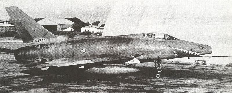 F-100D FAF SuperSabrefrancesbyn1978.jpg