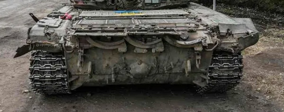 fuel tank mounts.jpg