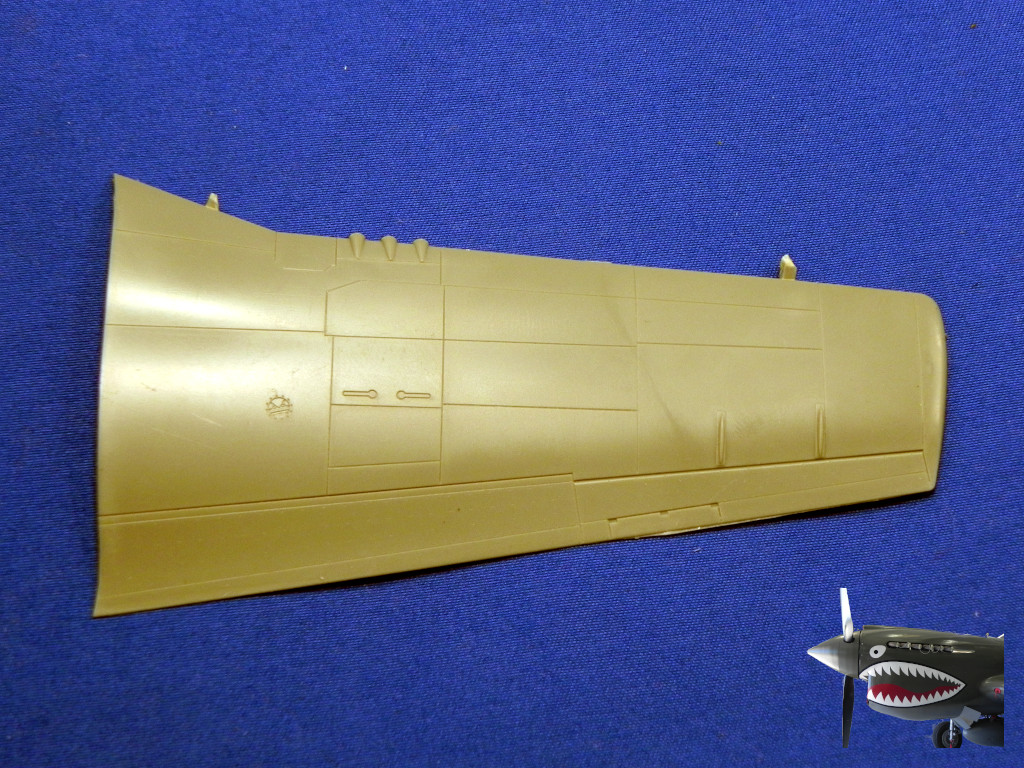 HasegawaP-51D48StarboardUpperWing.JPG