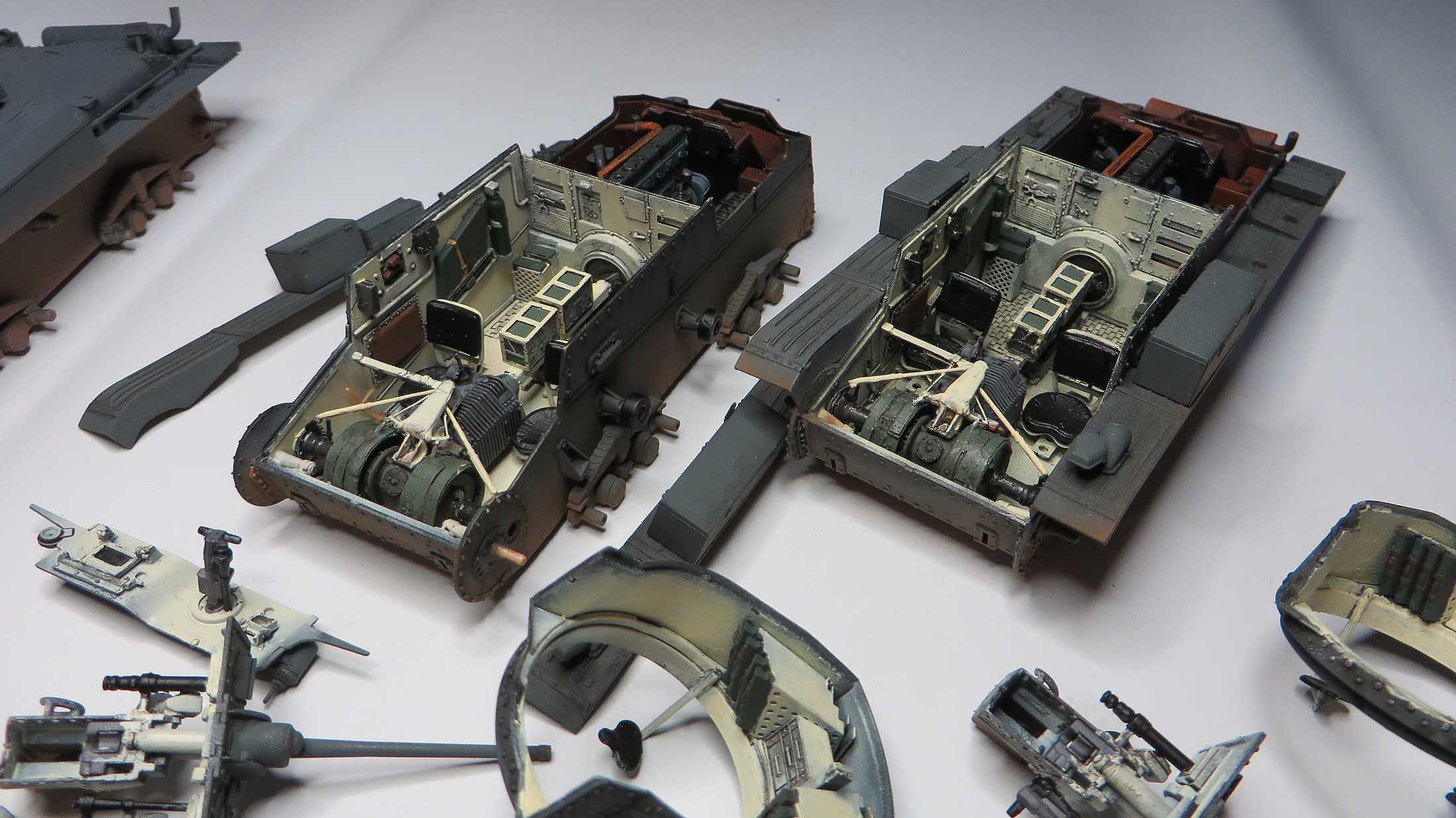 Hobbyboss and Tamiya Panzer 38T 3.jpg