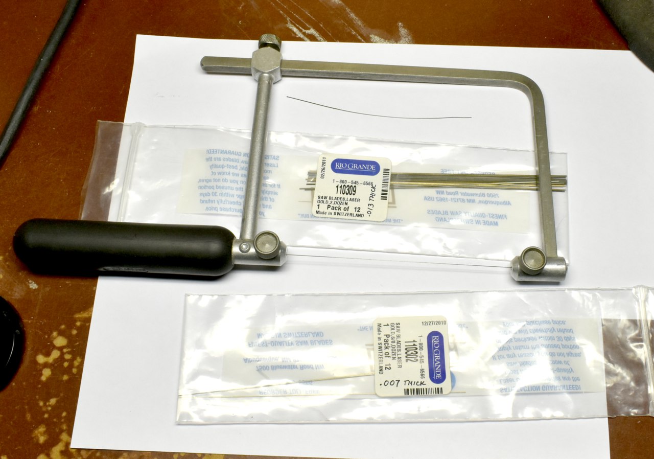 Jewelers saw with blades 1.jpg
