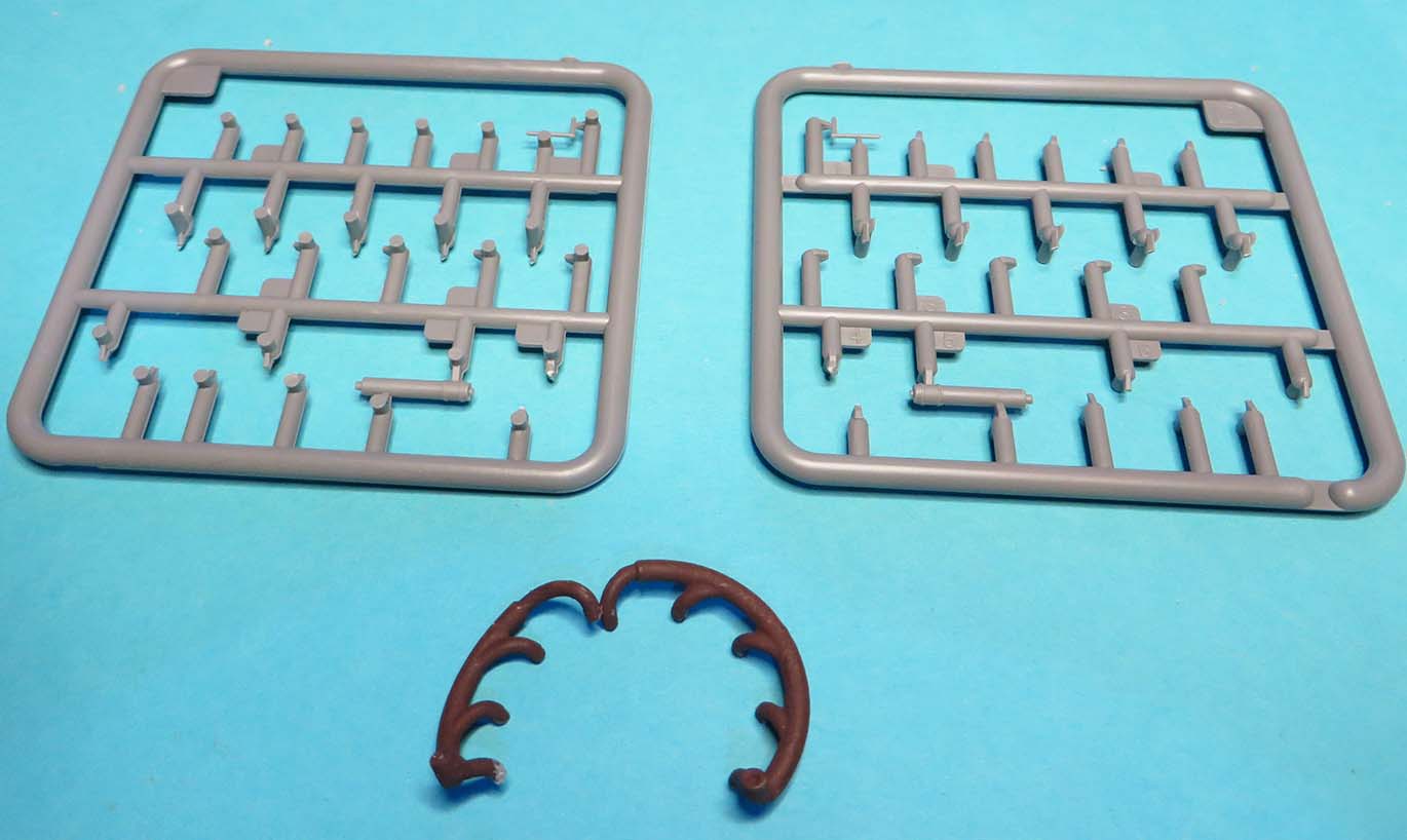M3 Lee late style exhaust mounts.jpg
