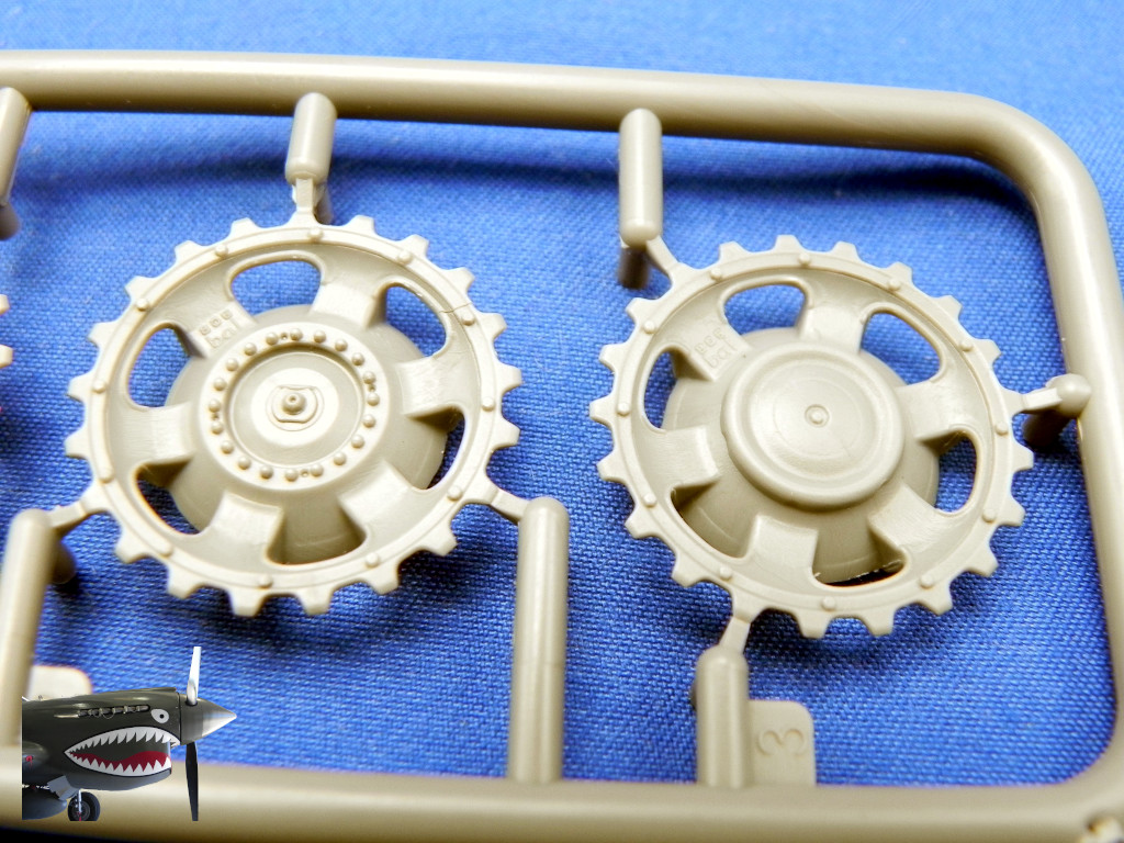 MA35352StuGIIIAusfGAlkettOct43SprueFhxDetail1.JPG