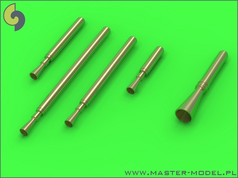 MAM48115-2.jpg MAM48115-2.jpg