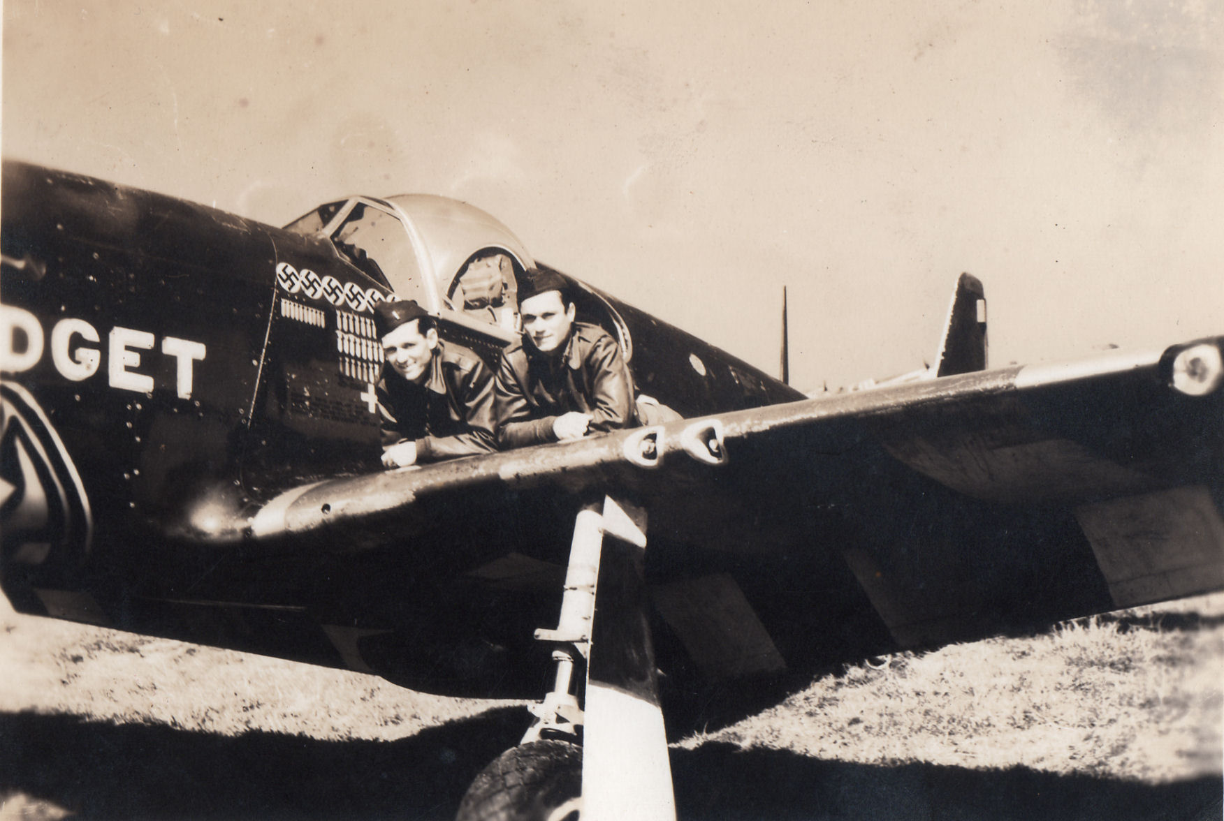 P-51B-7-NA Mighty Midget-001.jpg