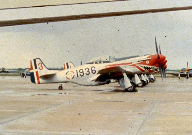 P-51D FAD 1936 Red 3.jpg