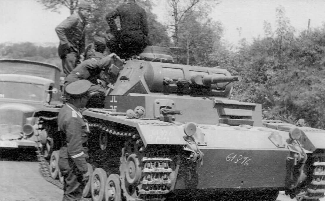 Panzer_III_61316.jpg
