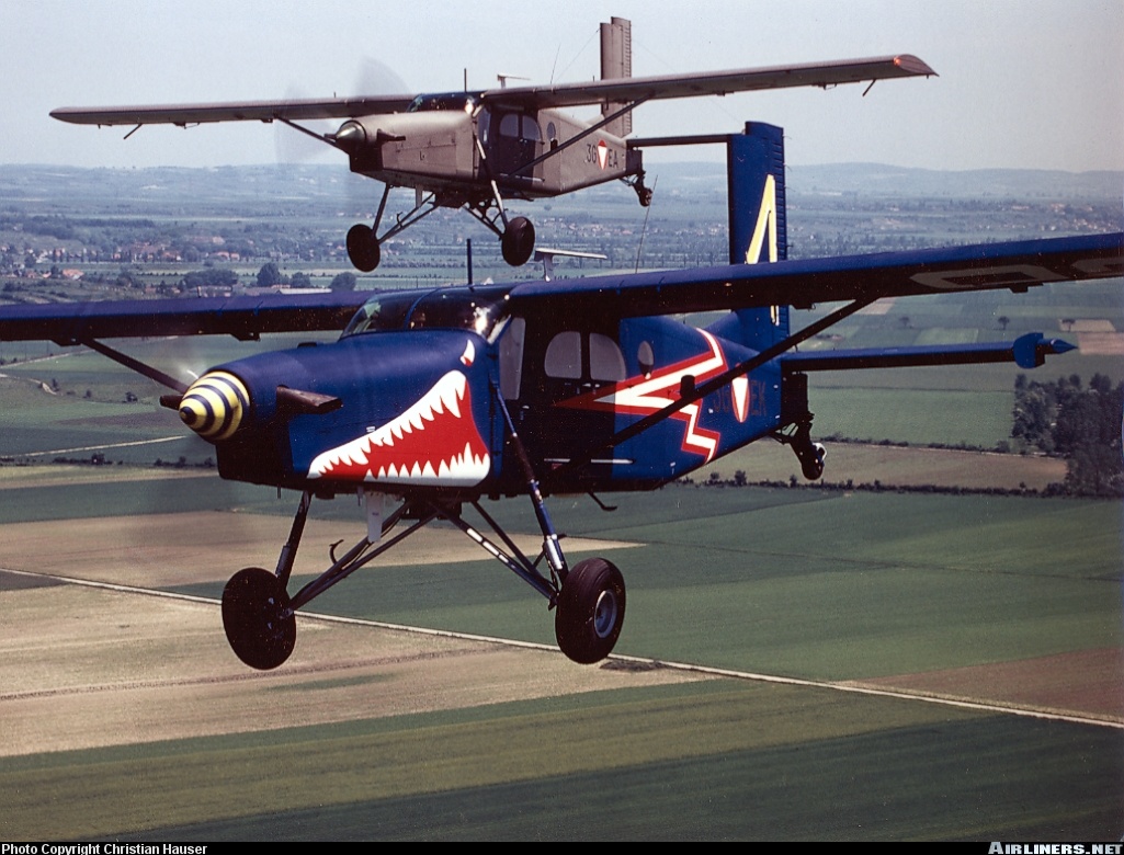 Pilatus PC-6 0275637.jpg
