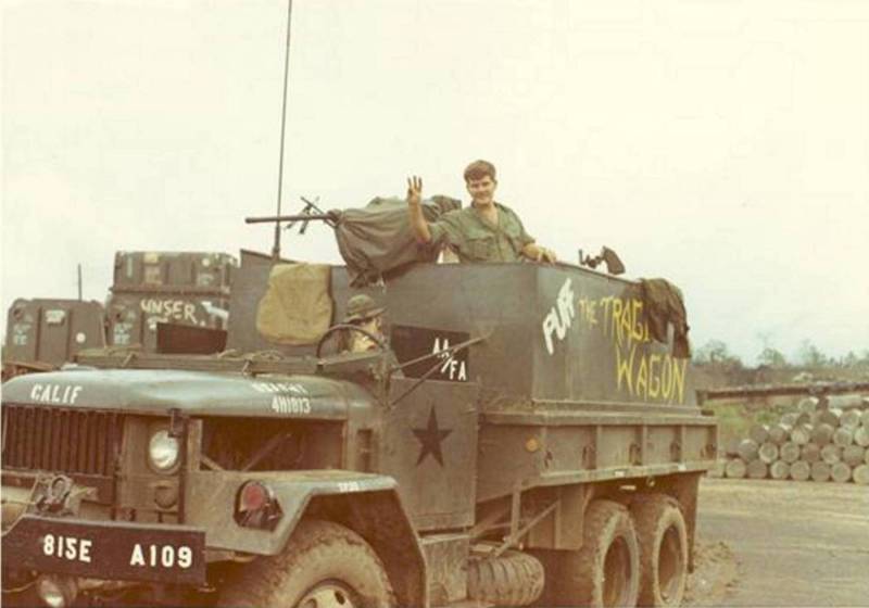 Puff-The-Tragic-Wagon-815th-Eng.jpg