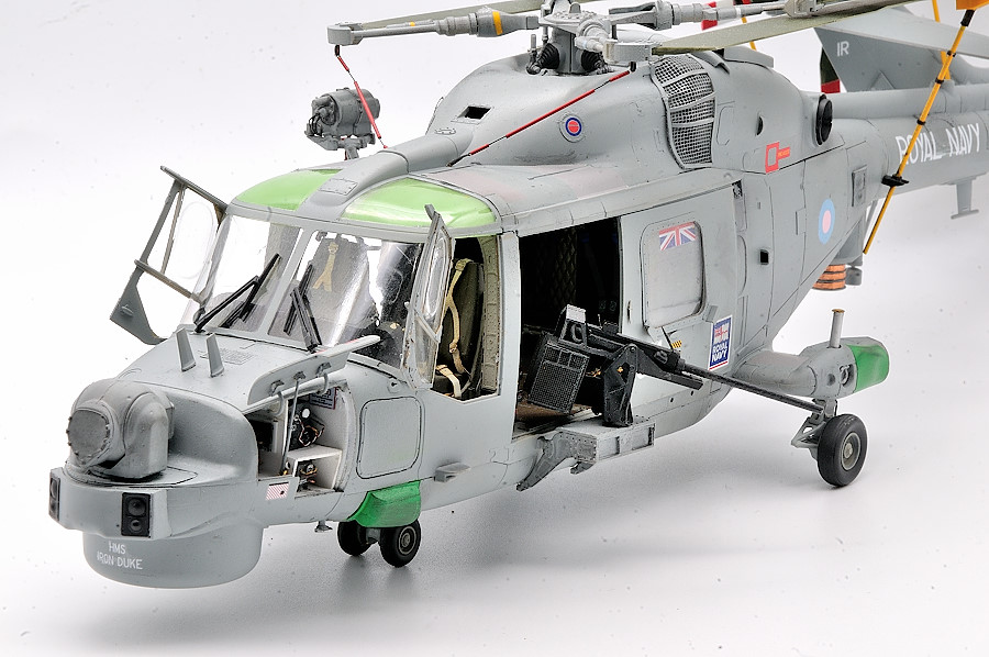 Revell Lynx mk8 132 by Paddy (4).JPG