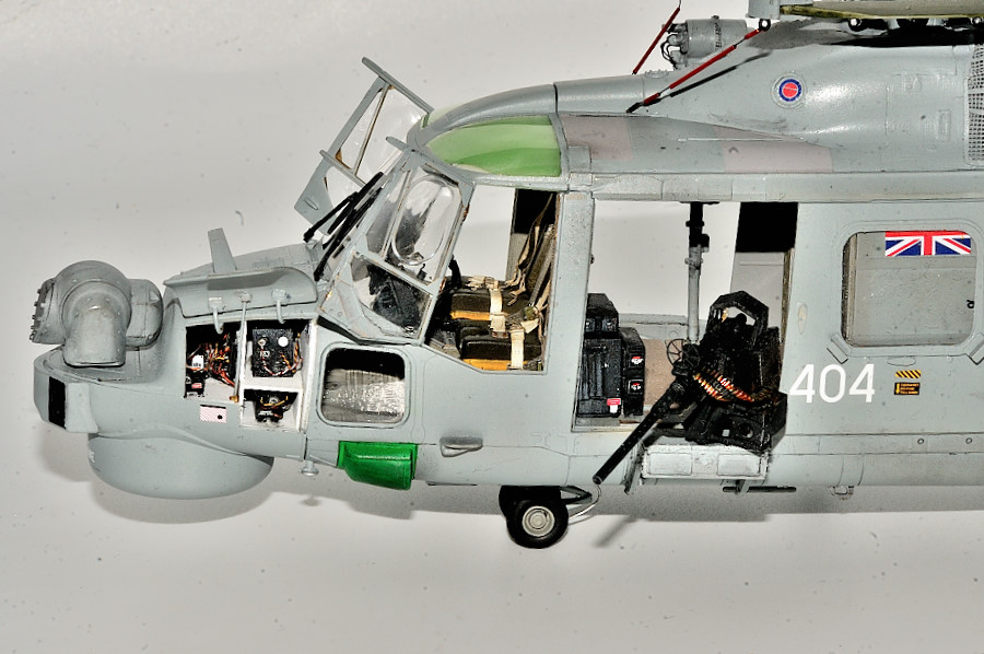 Revell Lynx mk8 132 by Paddy (7).JPG